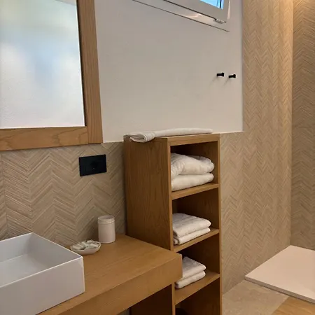 In Centro Da Carlotta 2 Гостьовий будинок Ольбія